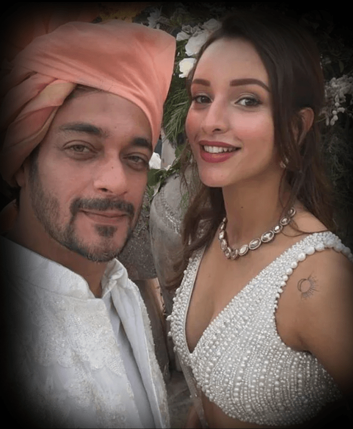 Tripti Dimri And Sam Merchant Spotted Enjoying Their Beach&nbsp;Vacation