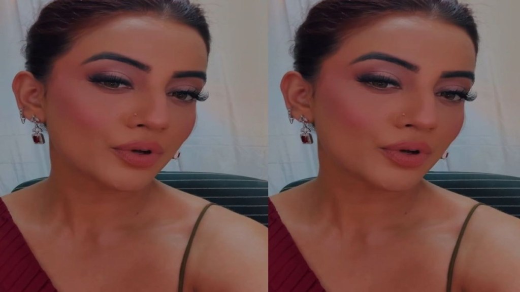 Akshara Singh Sets the Internet Ablaze With Her Stylish Look in New Instagram Video, Deets&nbsp;Inside